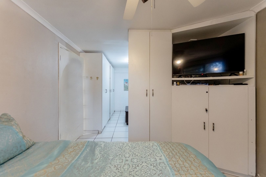 3 Bedroom Property for Sale in Middedorp Western Cape